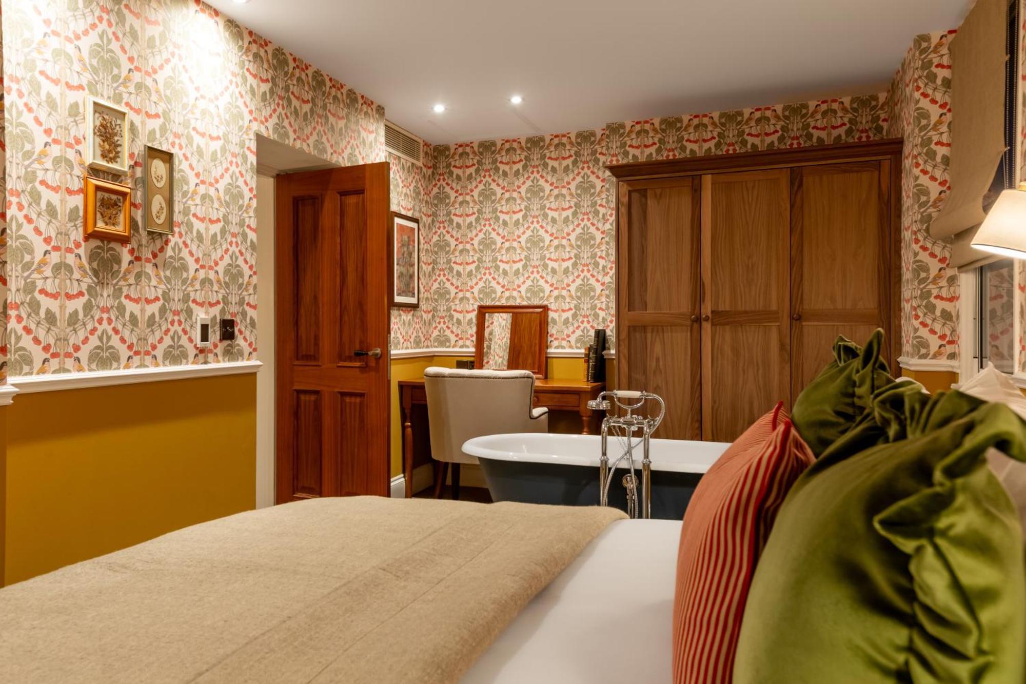 The Drayton Court Hotel London Exterior photo