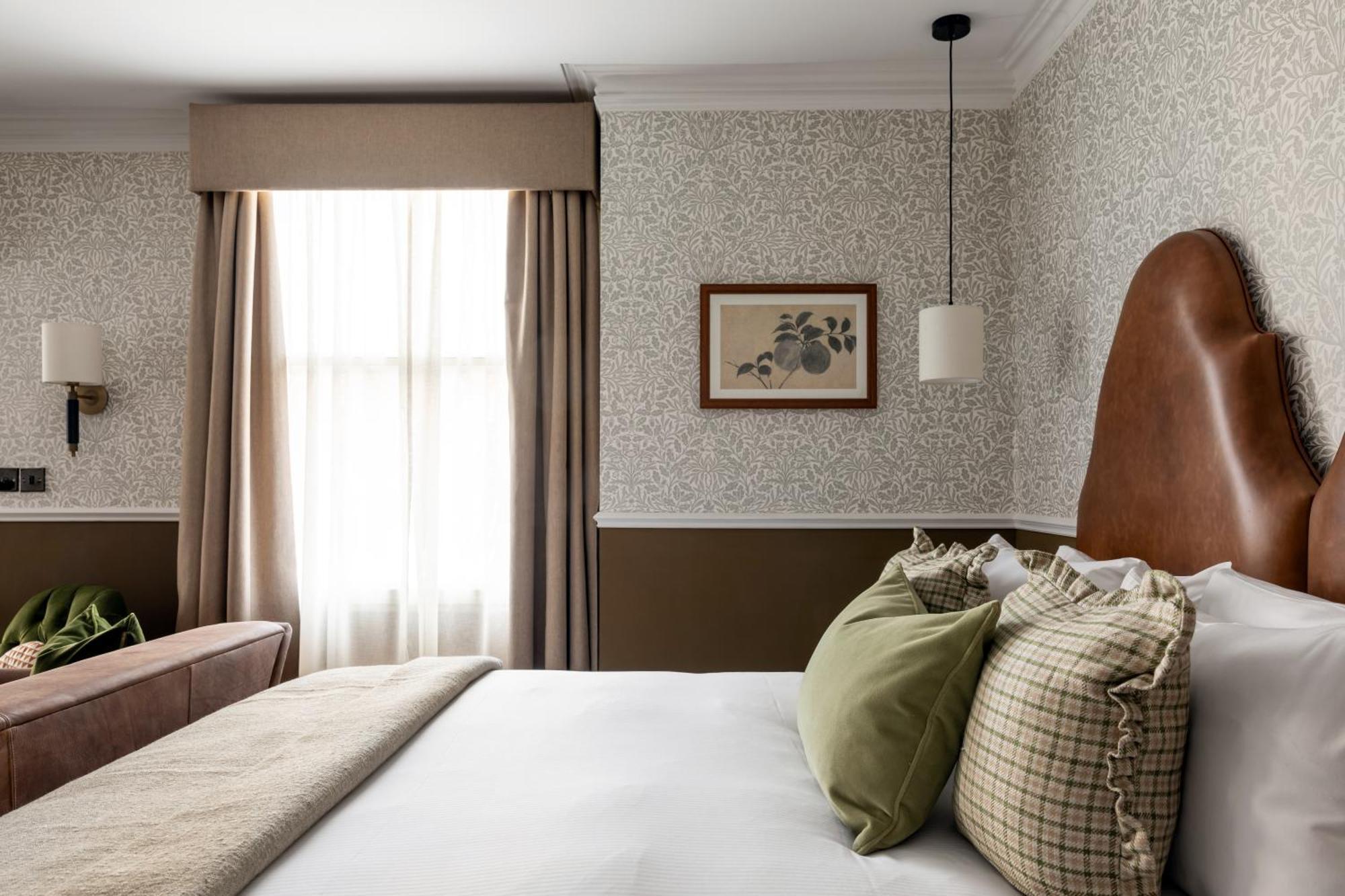 The Drayton Court Hotel London Exterior photo